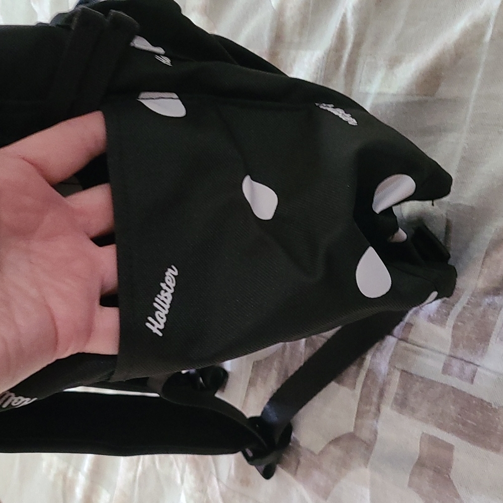 Hollister Polka-dot Simple Backpack - Picture 5 of 12